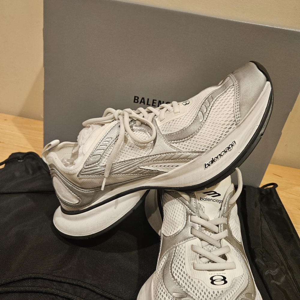 Balenciaga Men's Circuit Low Top Sneakers 793945WFLGY White Silver Eu 44 US 11 - Picture 6 of 12